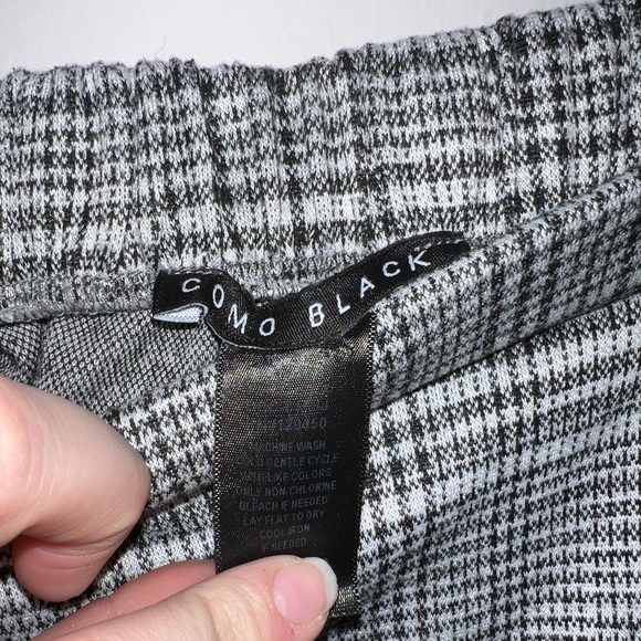 Womens-plaid-pants - Picture 2 of 3